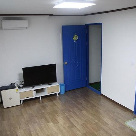 Chunja Guesthouse คังนึง ภายนอก รูปภาพ
