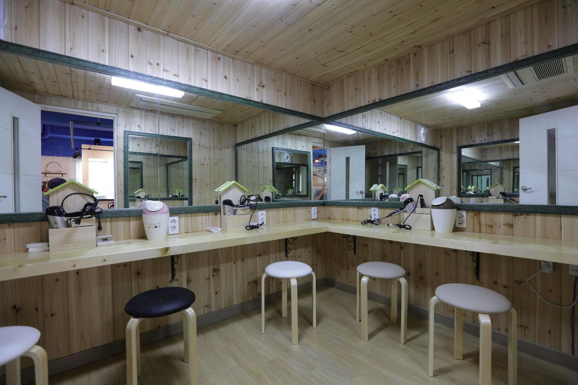 Chunja Guesthouse คังนึง ภายนอก รูปภาพ